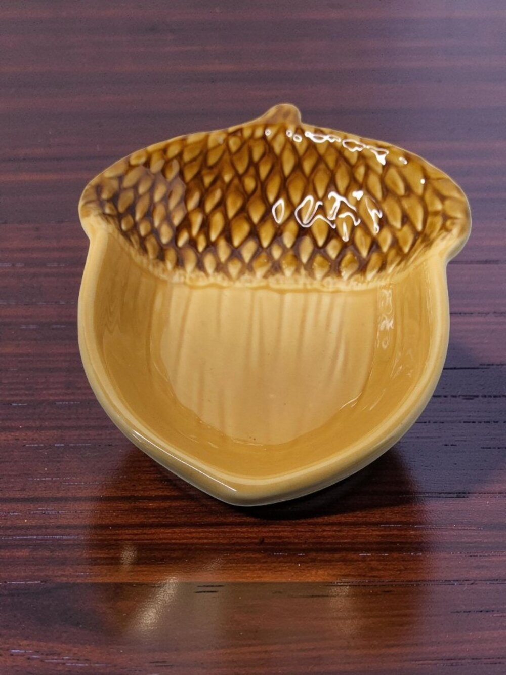 Vintage 1990s Harvest pattern Acorn shaped porcelain serving Bowl